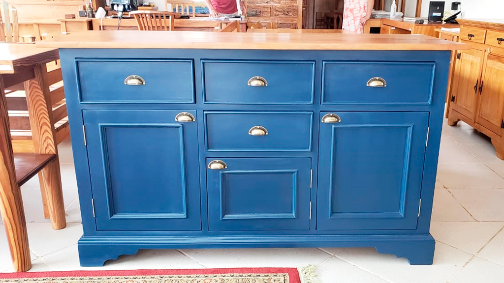 14 – Arcais em laca azul