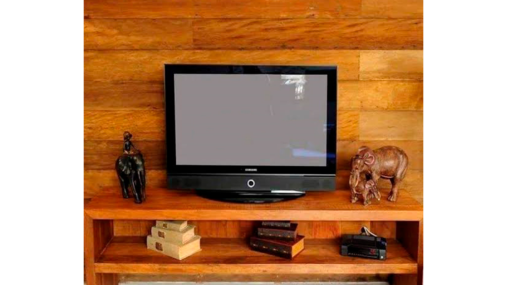 32 – Painel para TV com Nicho