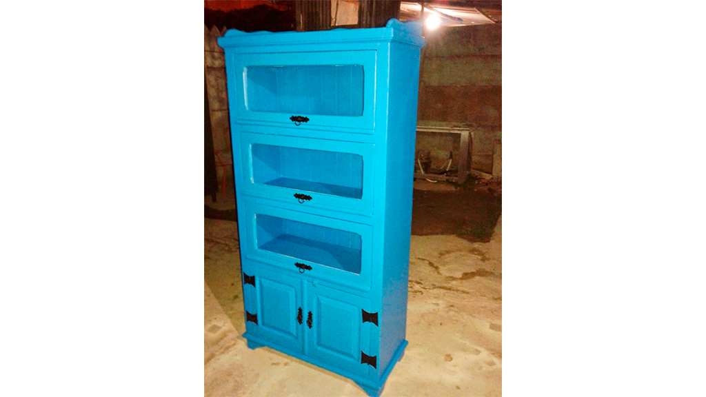 63 – Armário Padaria com pintura em laca