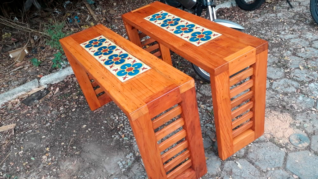 175 – Aparador com ladrilho 