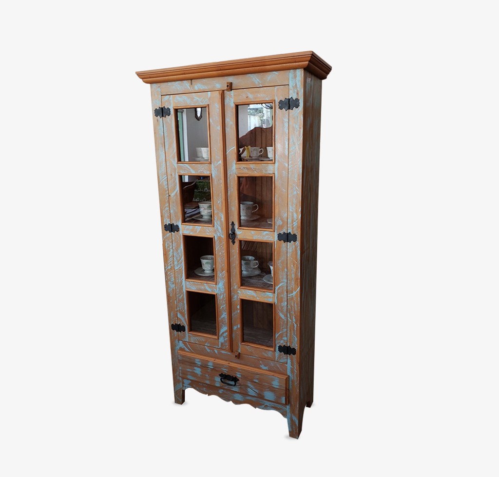 Armário com patina Mineira